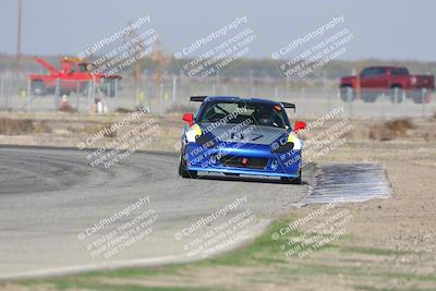 media/Oct-25-2025-CalClub SCCA (Sat) [[34c778dfbe]]/Group 2/Qualifying/